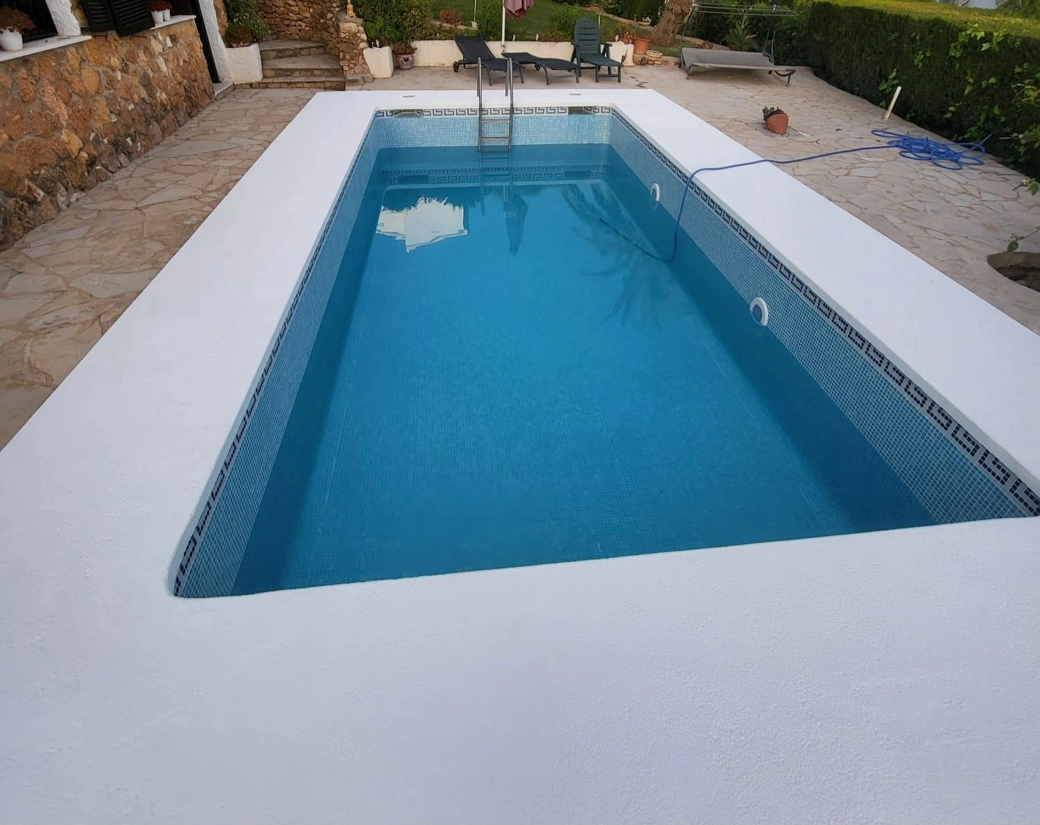 Piscina renovada